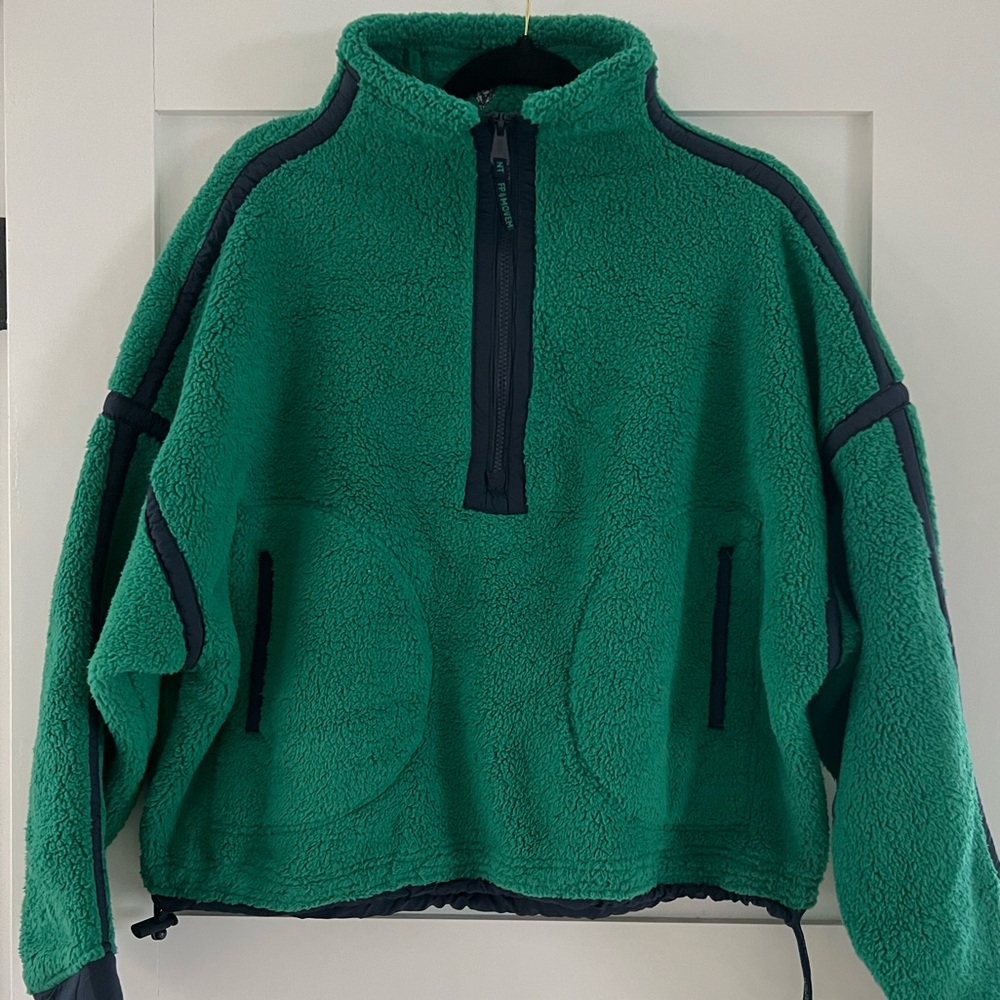 NWOT 🌲 Free People Mountain High Half Zip Fleece - Green Glow - Picture 7 of 9